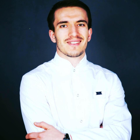 Врач гаджимурадов р москва. Гаджимурадов хирург. Гаджимурадов джумахан мавлетович. Гаджимурадов хирург. Гаджимурадов хирург.